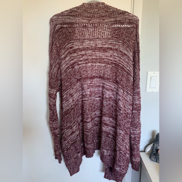 Sz M BUNDLE. Sweaters, cardigan. Hunter green, and maroon colours. - Picture 9 of 10